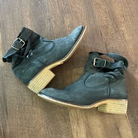 Coolway Leather Distressed Ankle Biker Bootie Round Toe Size 8US Black - Picture 1 of 6